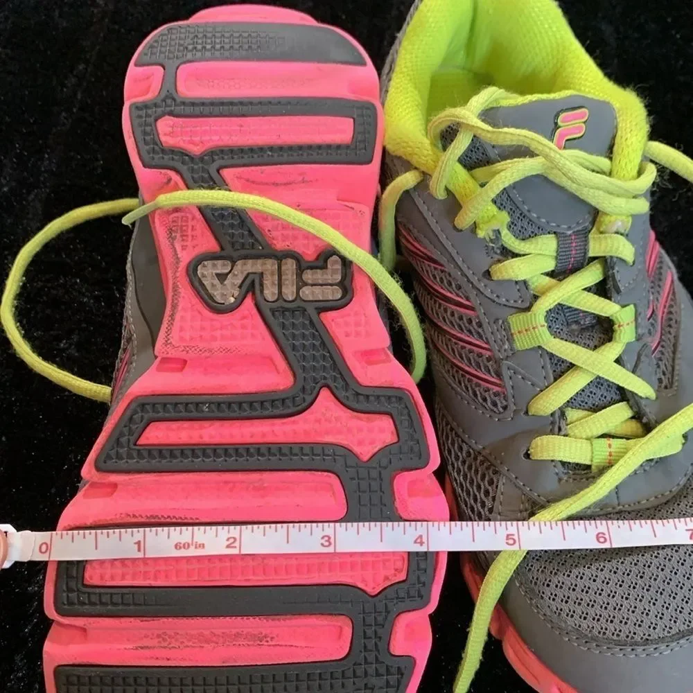 FILA MEMORY FOAM FOOTBED GRAY GREEN HOT PINK SIZE 8.5
